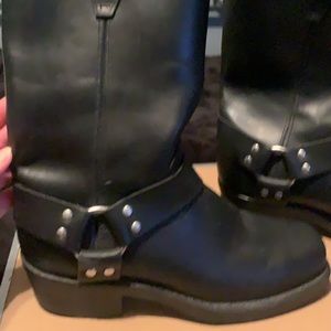 Men Leather Boots size 9